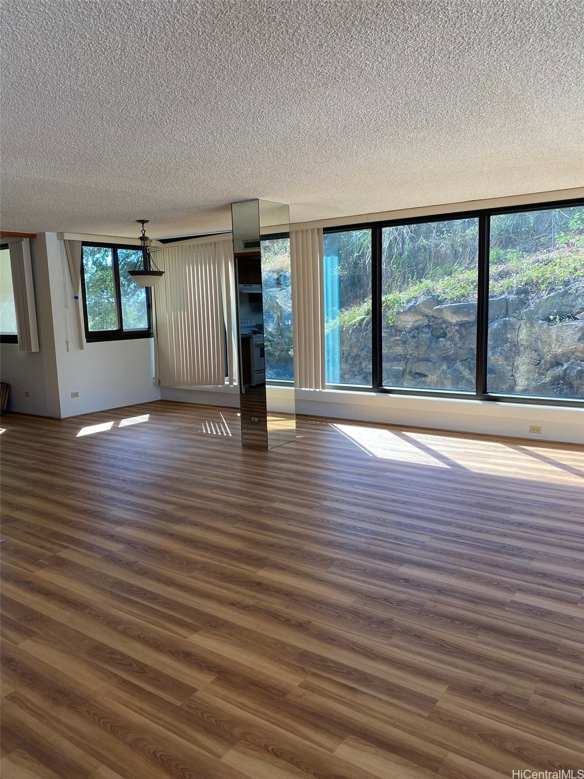 Photo of Listing #202520041