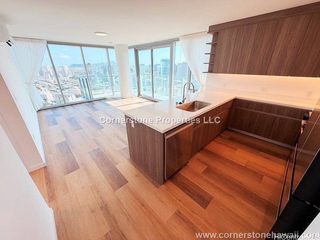 Photo of Listing #202600688