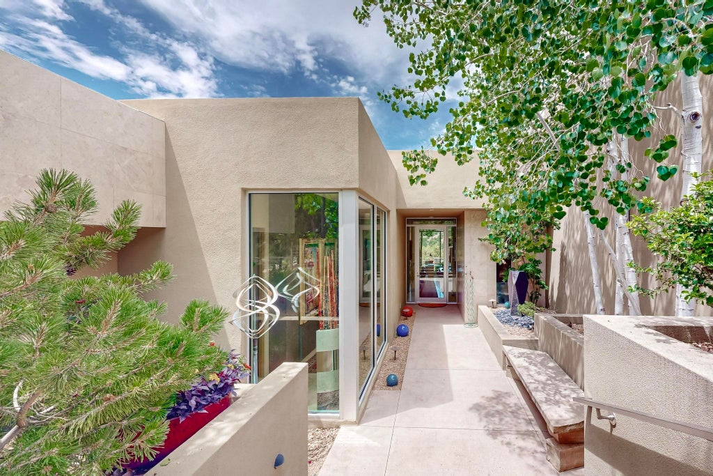 1136 S Summit Ridge, Santa Fe