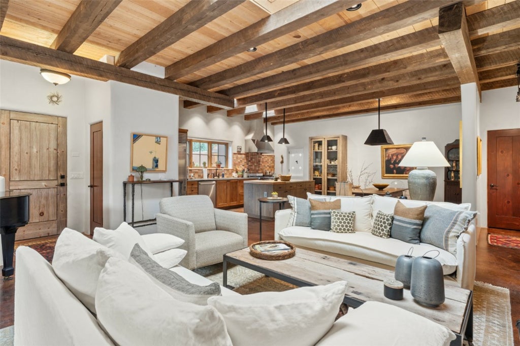 843 E Palace Avenue # C, Santa Fe