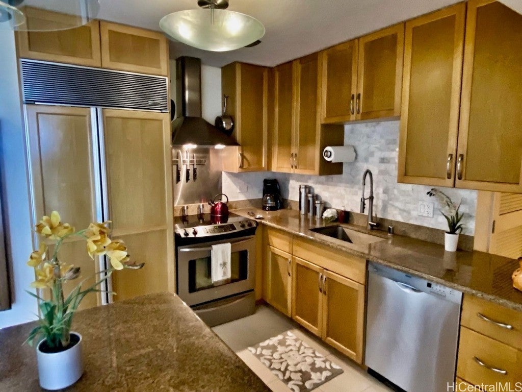 Photo of Listing #202421501