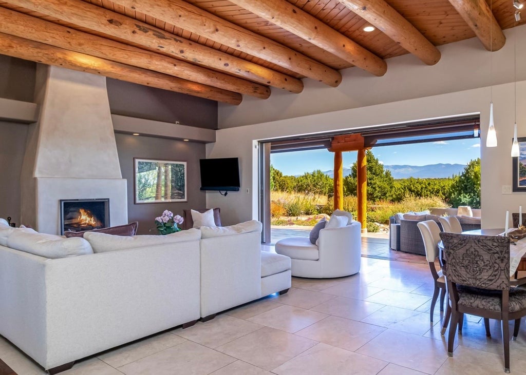 5 Escopeta Place, Santa Fe