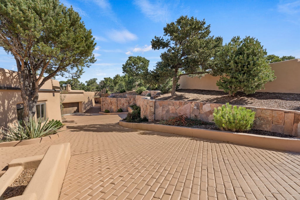 1224 Summit Drive, Santa Fe