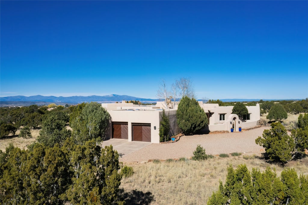 38 Wildhorse, Santa Fe