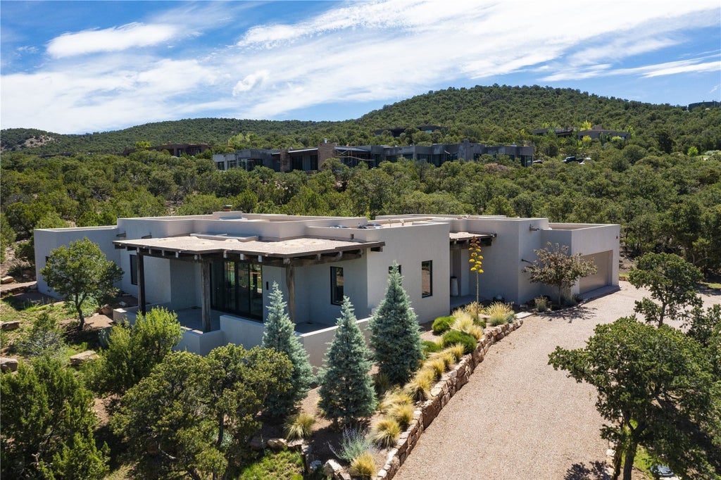 108 Lodge Trail, Santa Fe