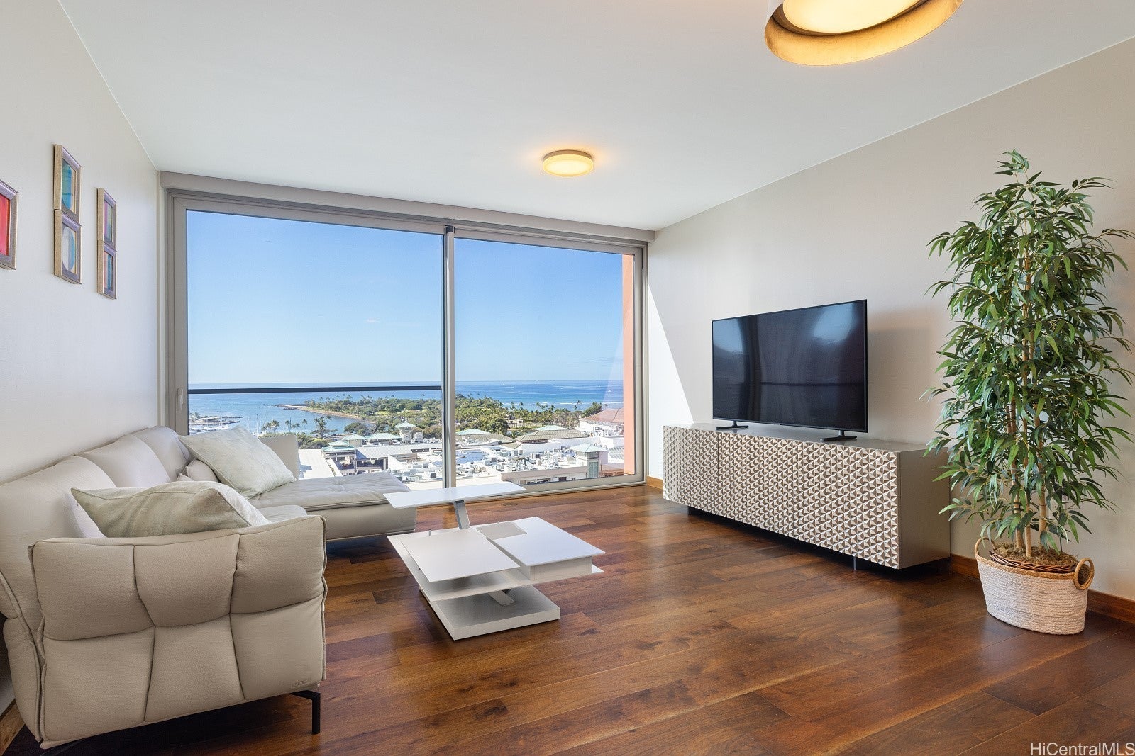 Photo of Listing #202501821