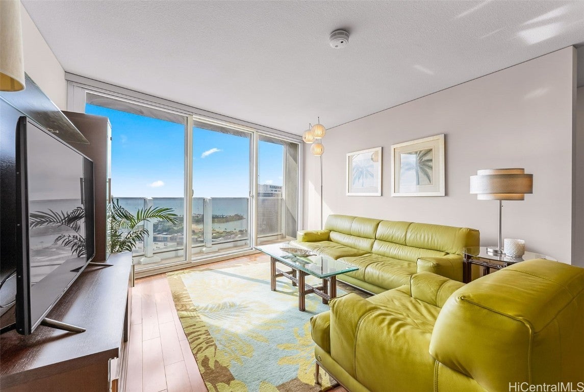 Photo of Listing #202502726