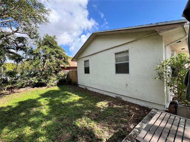 1 of 1 - 800 Nw 6th Ave, Pompano Beach, FL