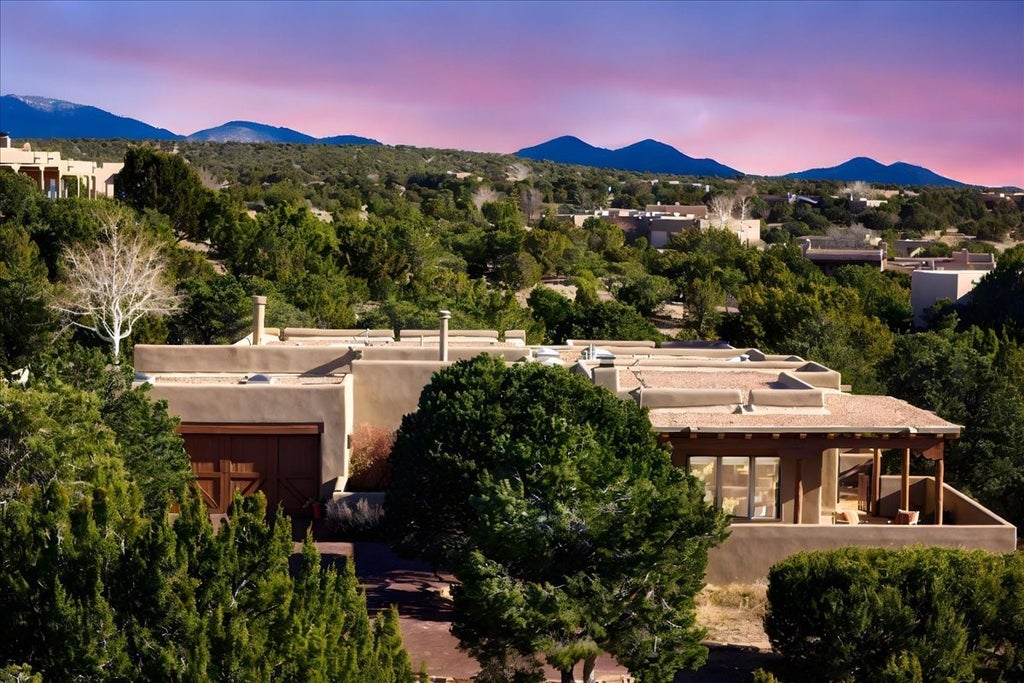 3177 Vista Sandia, Santa Fe