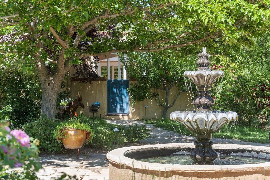 653 Canyon Road # 8, Santa Fe