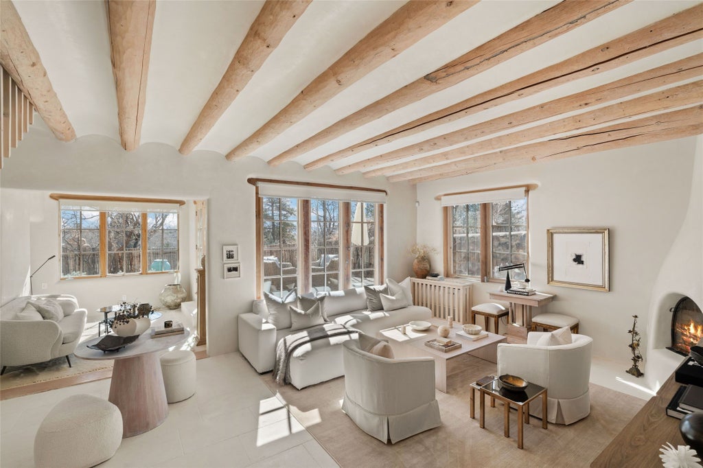 368 Rodriguez, Santa Fe