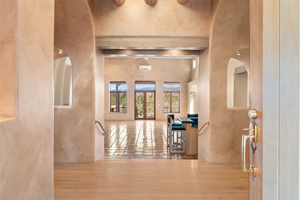 91 Bluestem Drive, Santa Fe