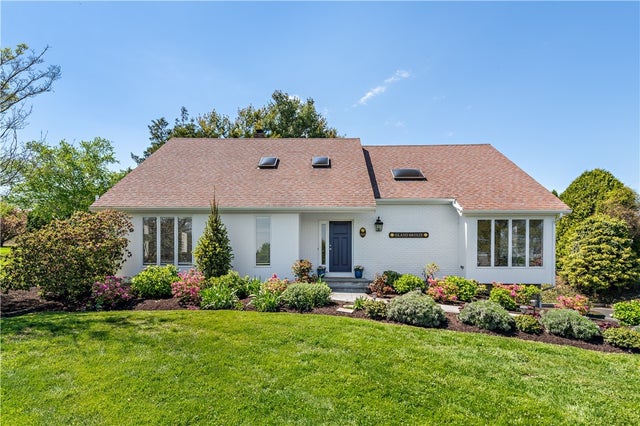 180 Taylor Rd, Portsmouth