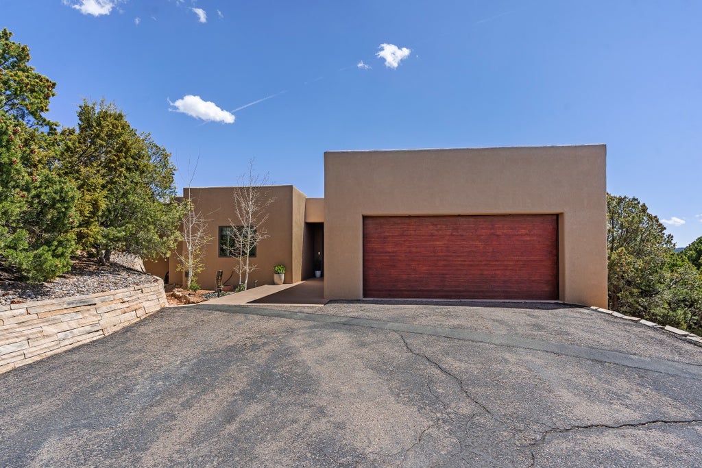 1972 Cerros Colorados, Santa Fe