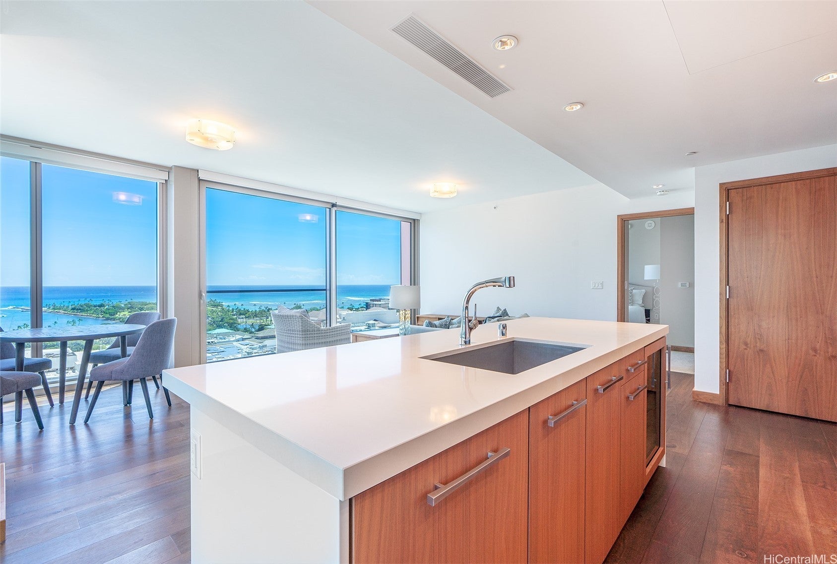 Photo of Listing #202510826