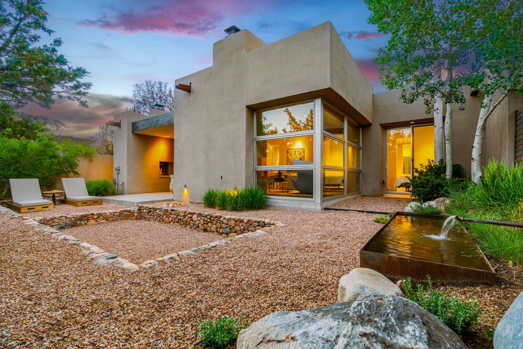 161 S Armijo Lane, Santa Fe