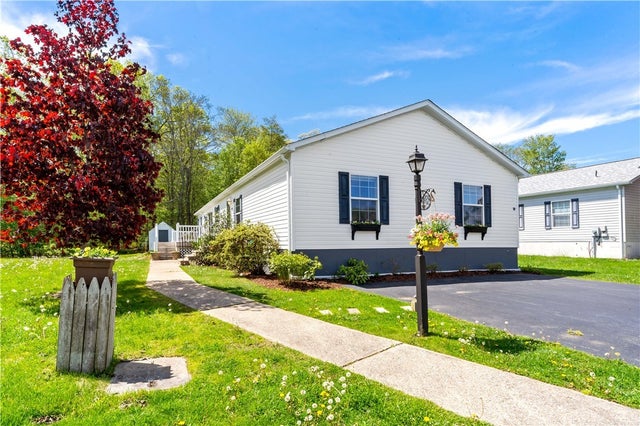 30 Blackbird Ct, Tiverton