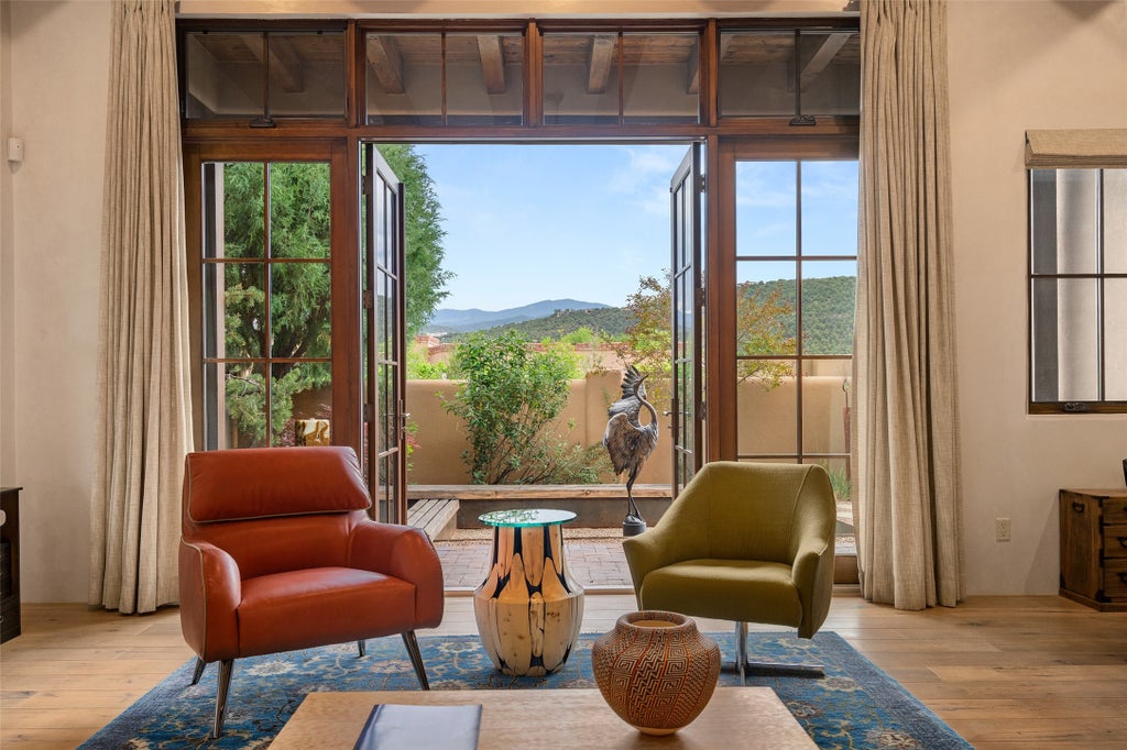 263 Las Colinas, Santa Fe