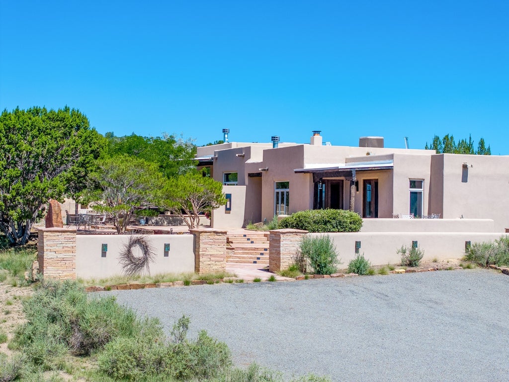 14 Miners Trail, Santa Fe