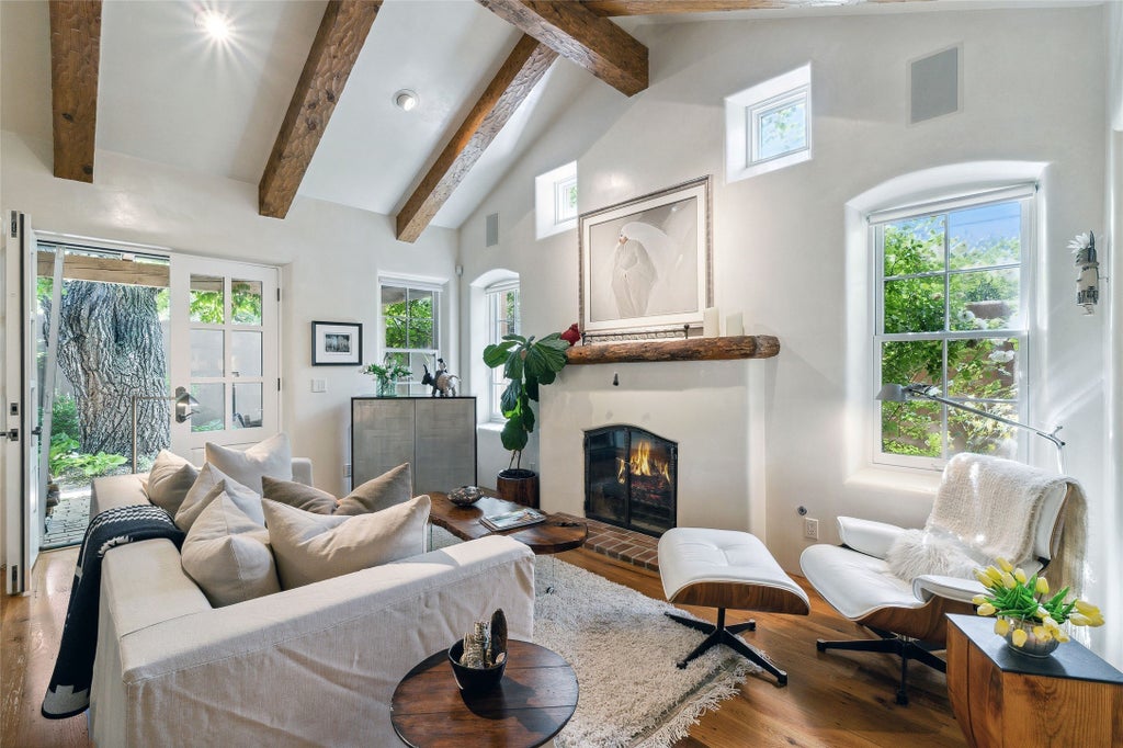 605 Acequia Madre, Santa Fe