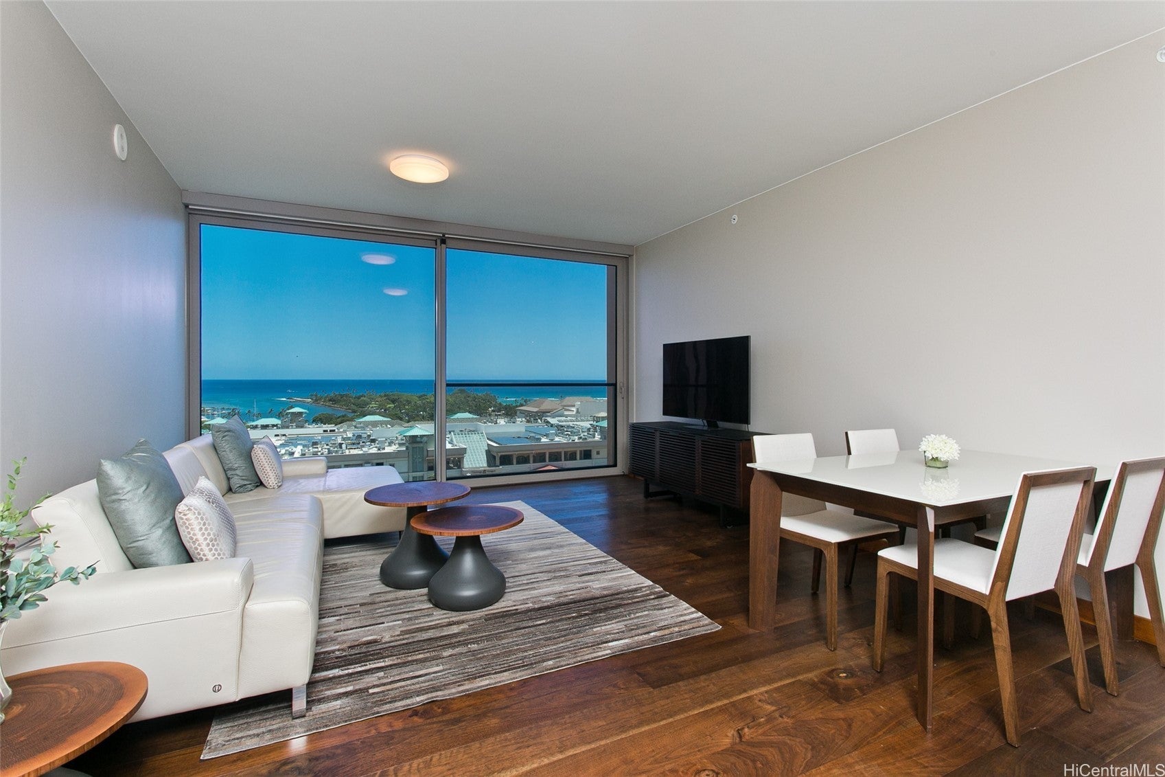 Photo of Listing #202515113