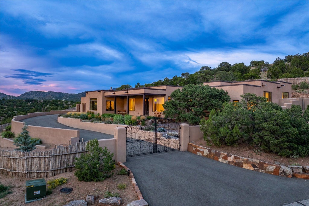 11 Desert Mountain, Santa Fe