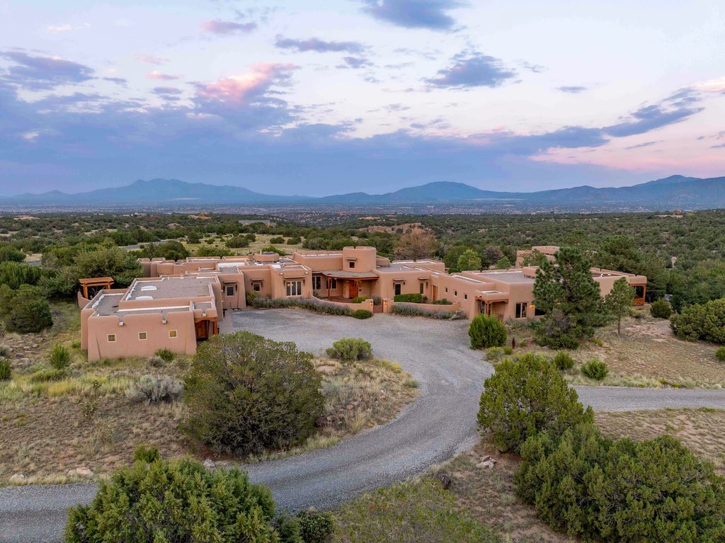 8 Arroyo Bonito, Sandia Park