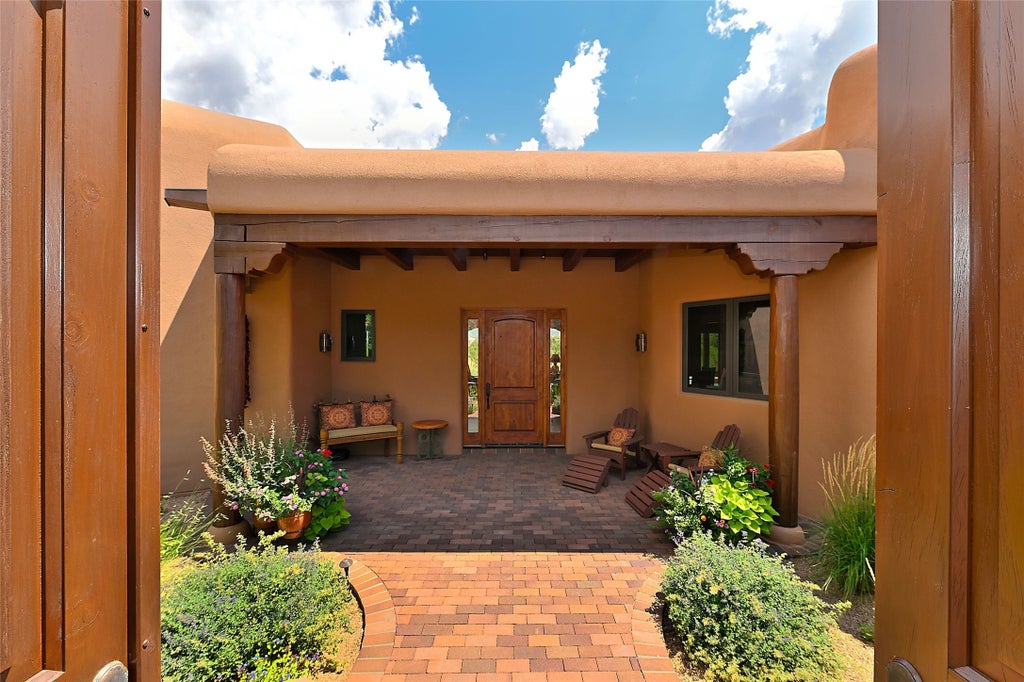 3045 Monte Sereno, Santa Fe