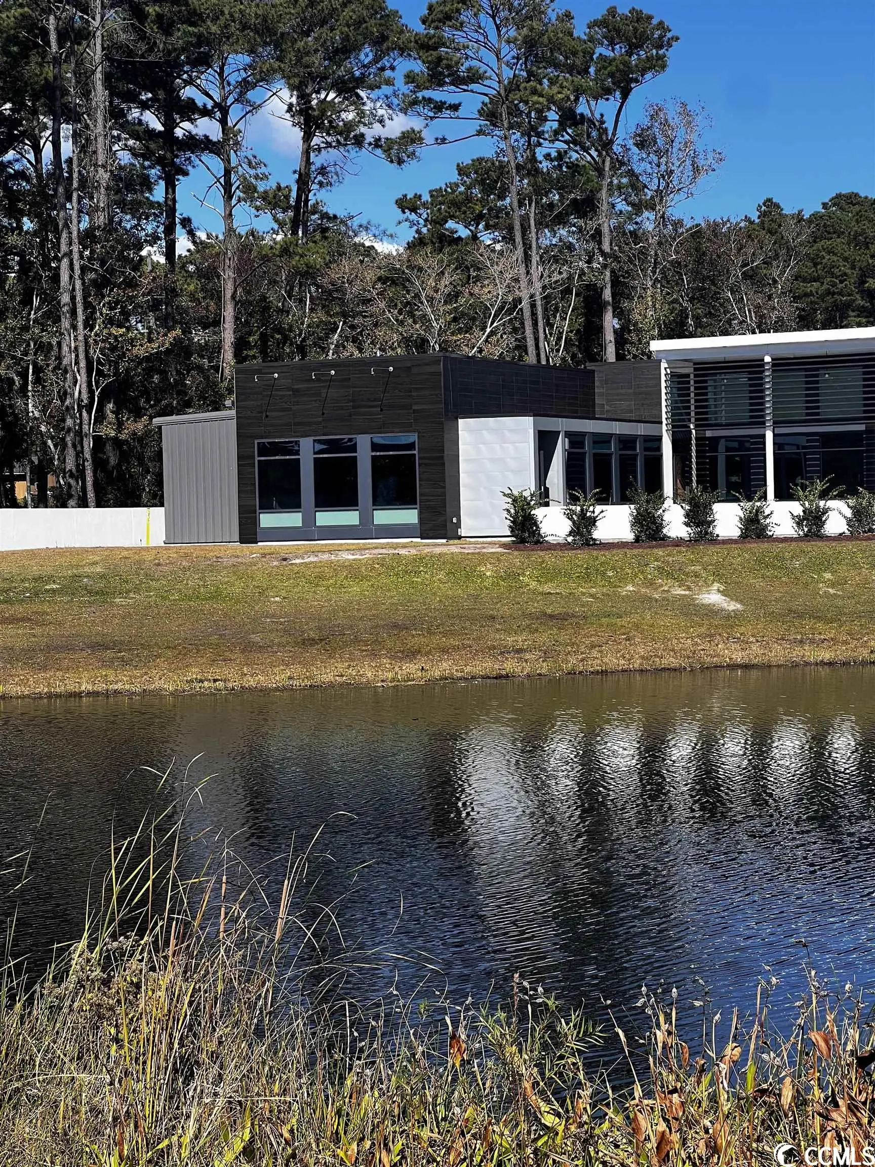 Photo of Listing #2325872