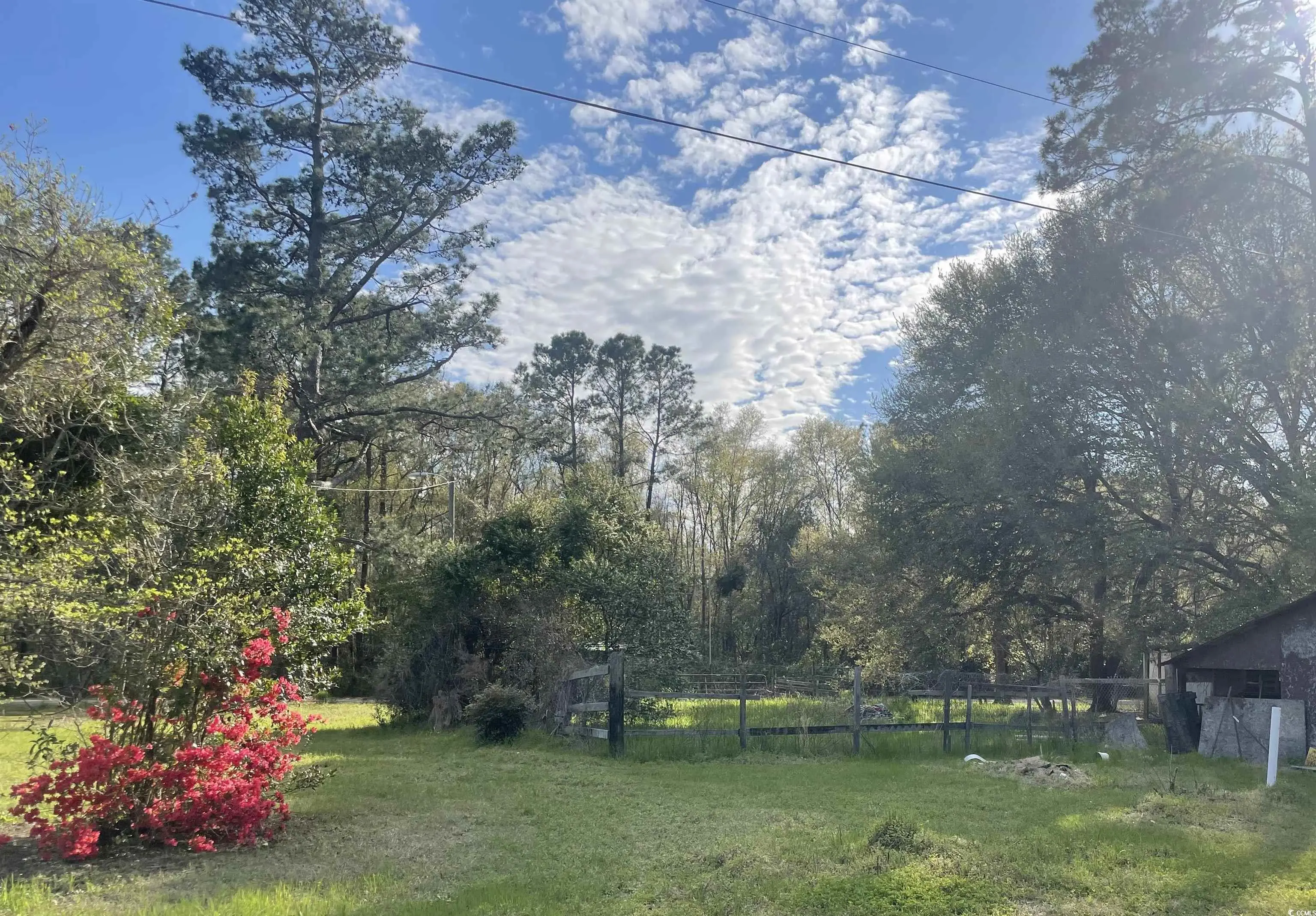 Photo of Listing #2407040