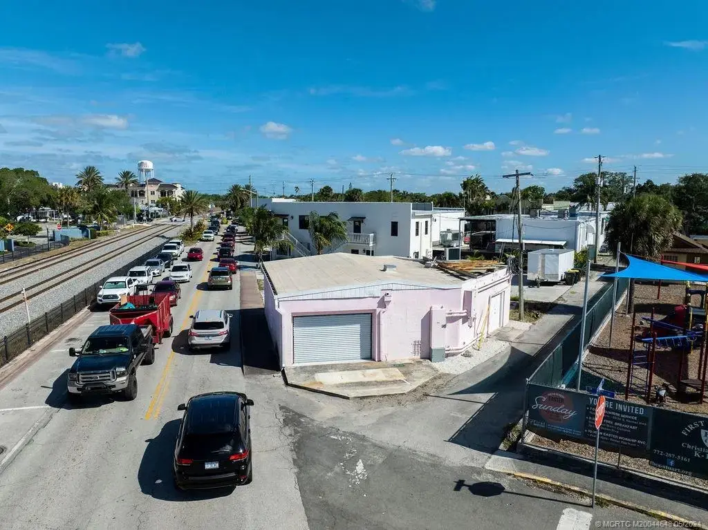 290 Dixie Highway, Stuart