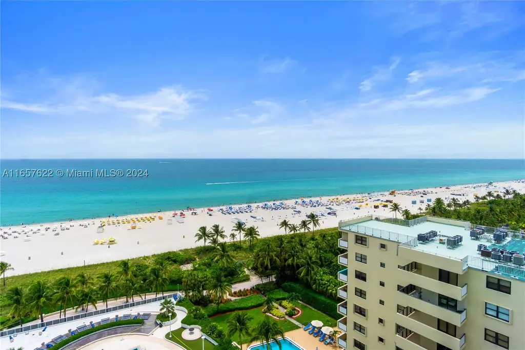 100 Lincoln 1534, Miami Beach