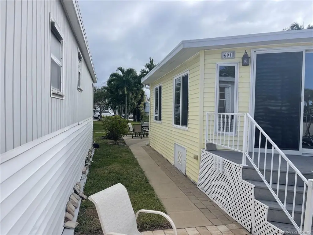 2 of 84 - 691 Nettles Boulevard, Jensen Beach, FL