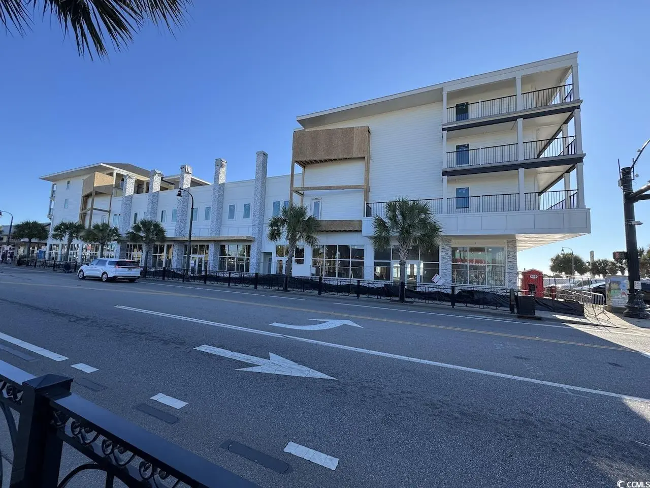 Photo of Listing #2500477