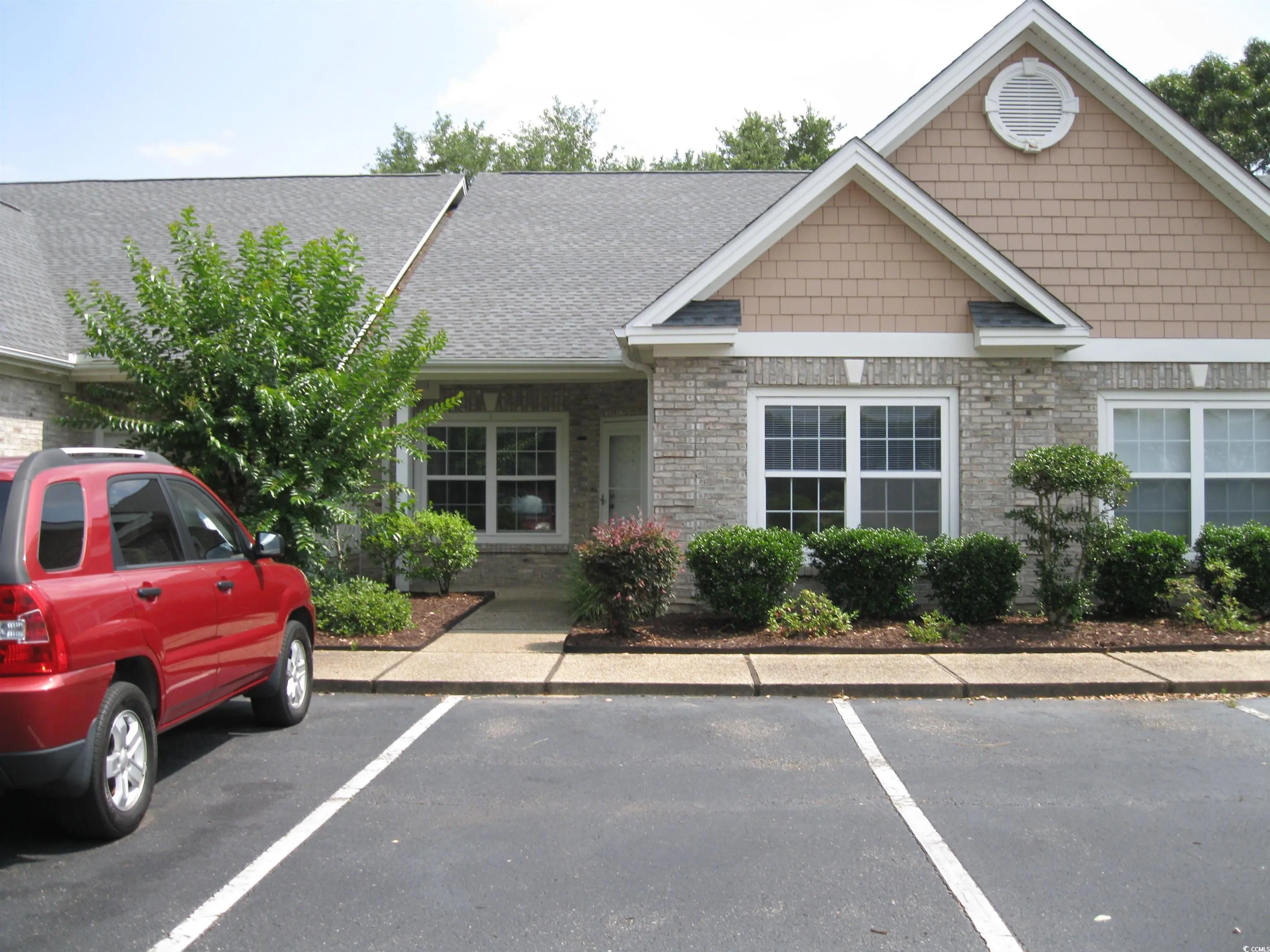 Photo of Listing #2500510