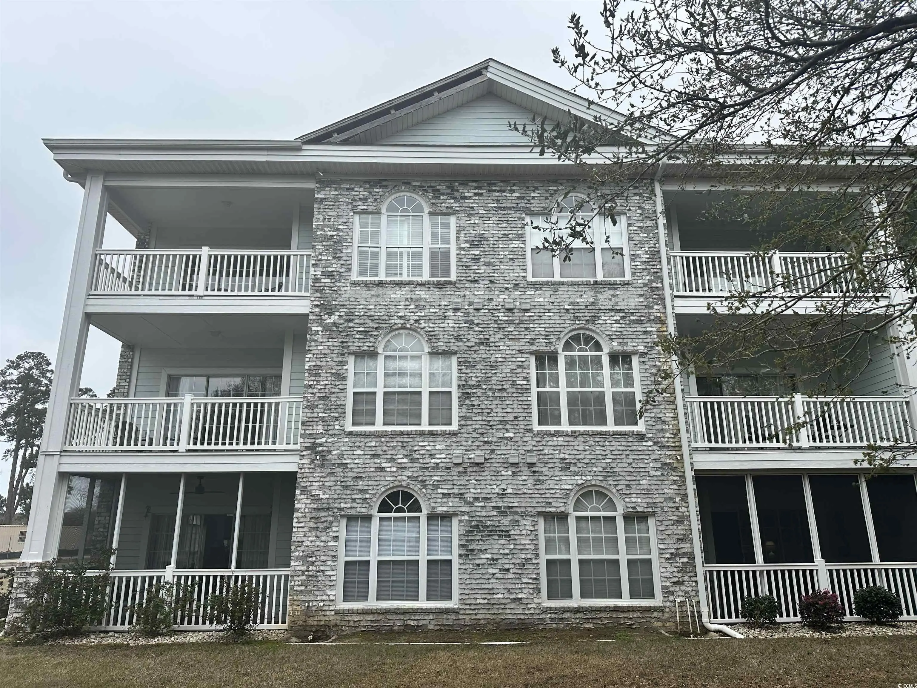 Photo of Listing #2507141