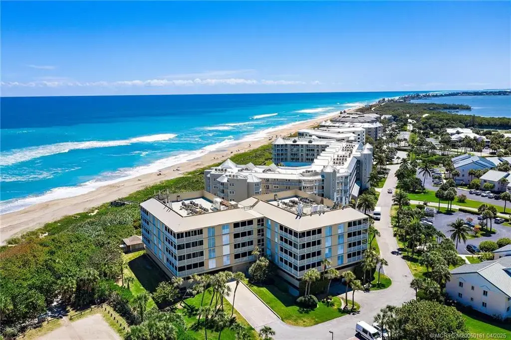 669 Plantation Road 201, Stuart