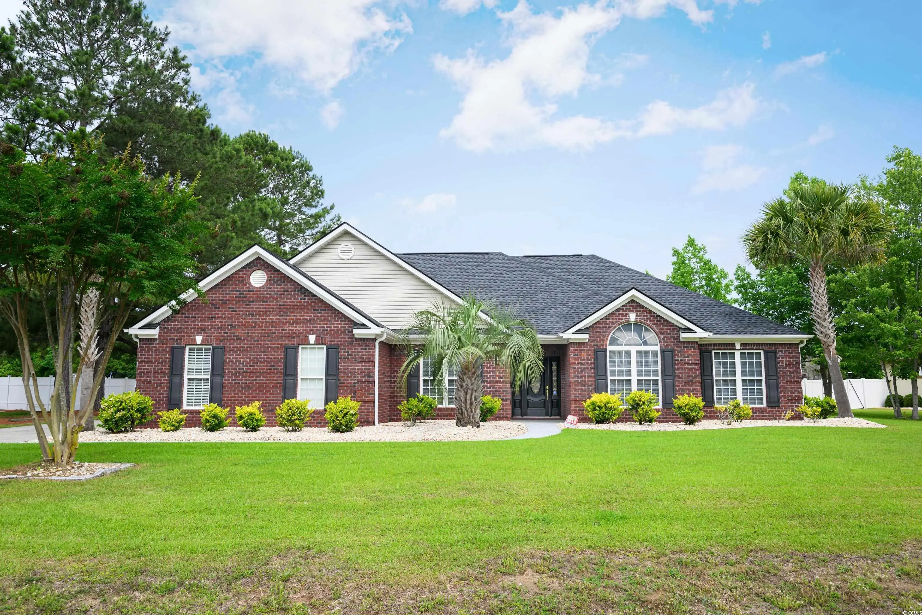 Photo of Listing #2512501