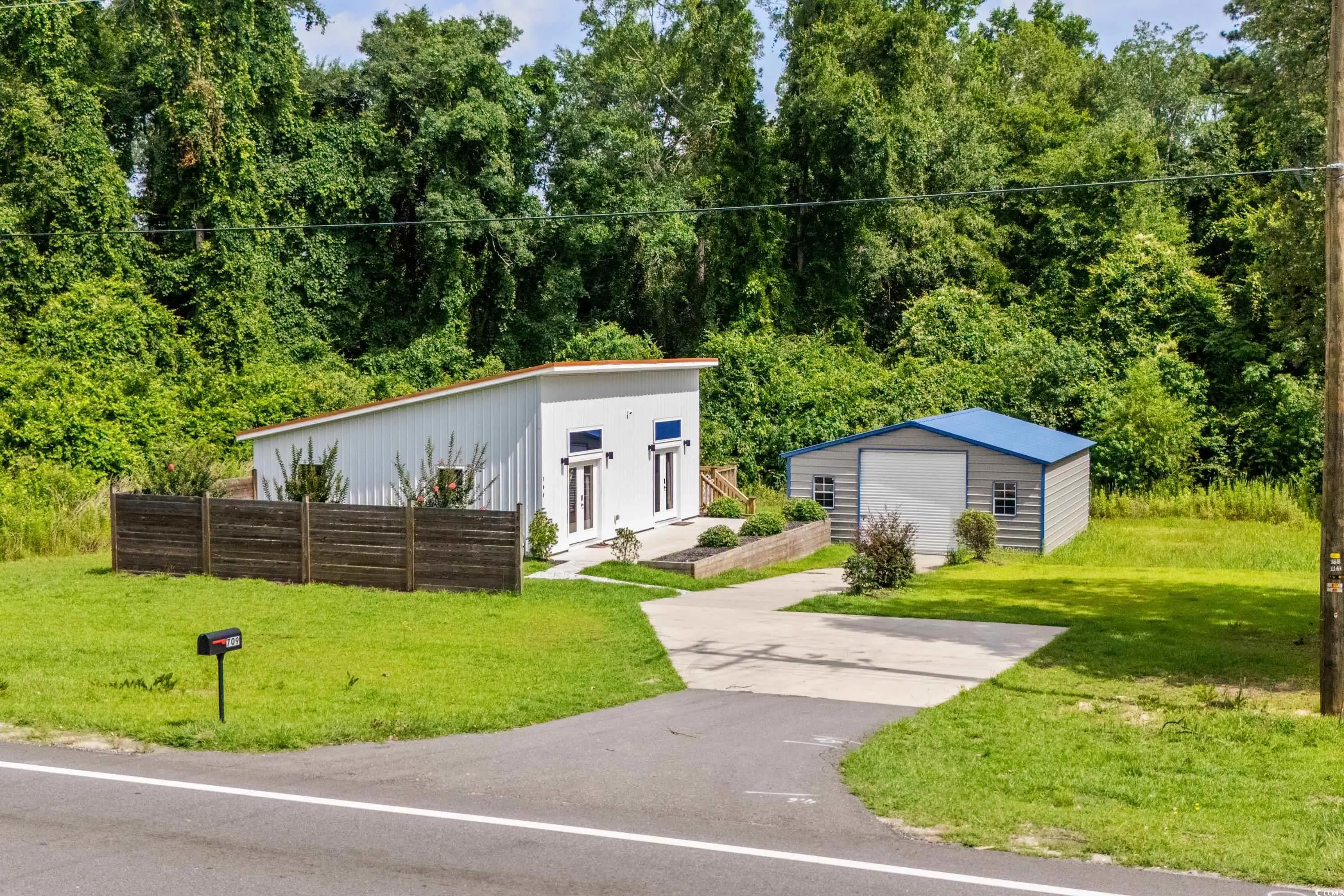 Photo of Listing #2515222