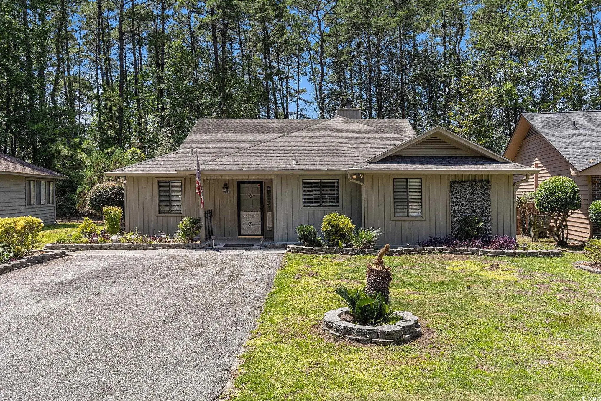 Photo of Listing #2515334