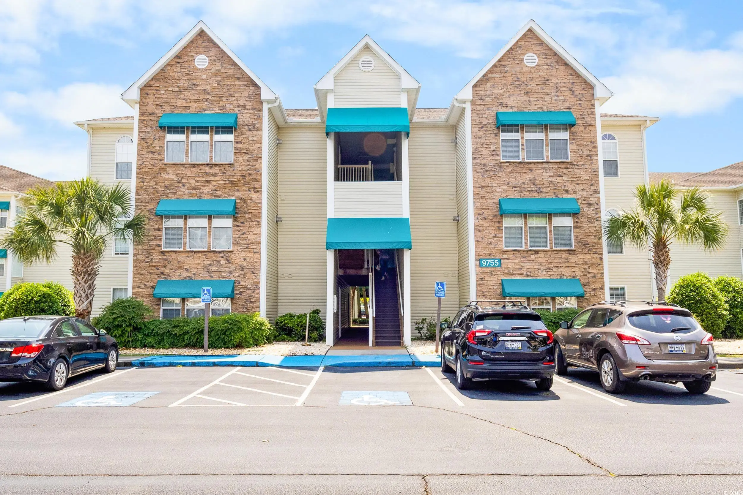 Photo of Listing #2515689