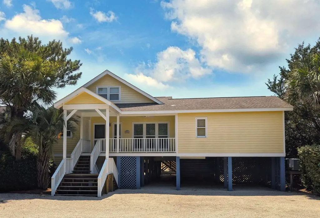 206 Atlantic Ave., Pawleys Island