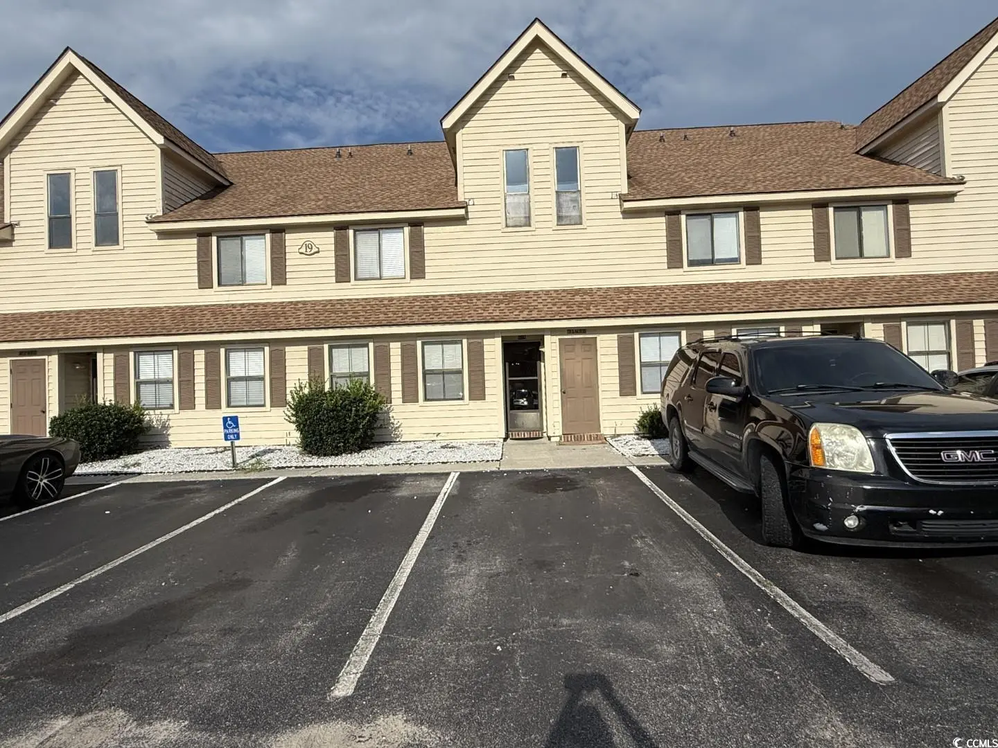 Photo of Listing #2518887