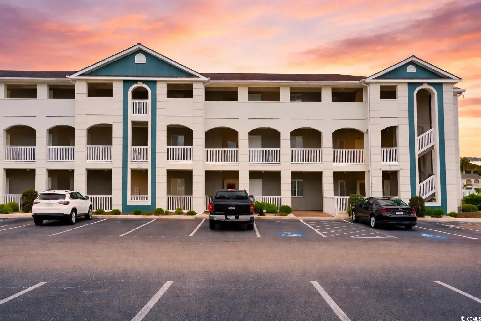 Photo of Listing #2519036