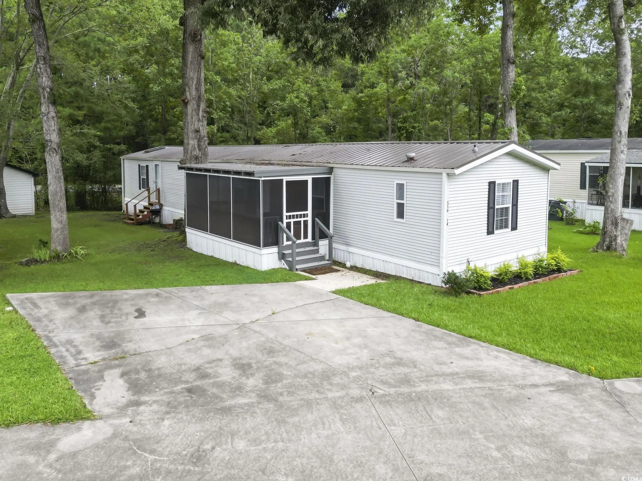 Photo of Listing #2520410