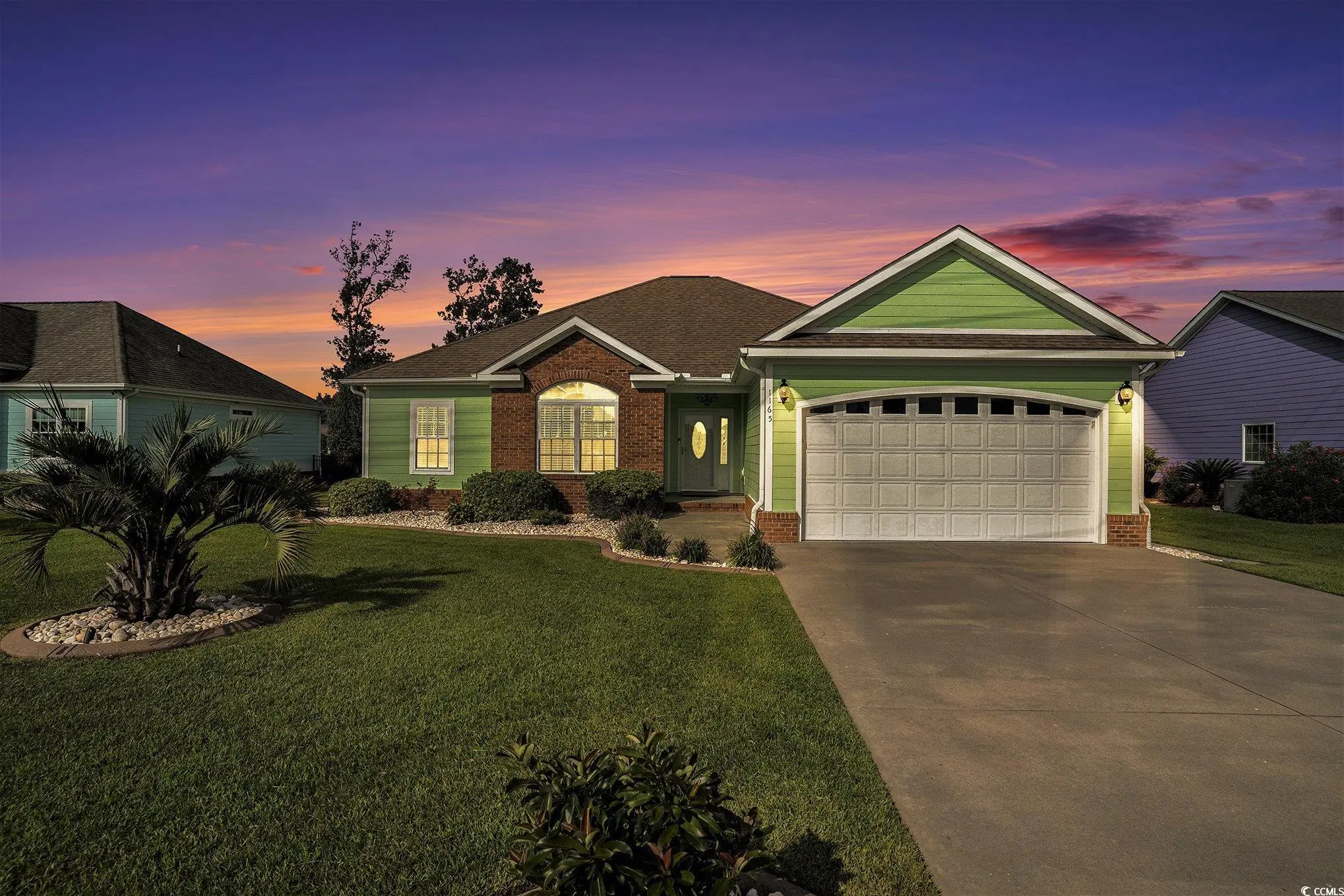 Photo of Listing #2520756