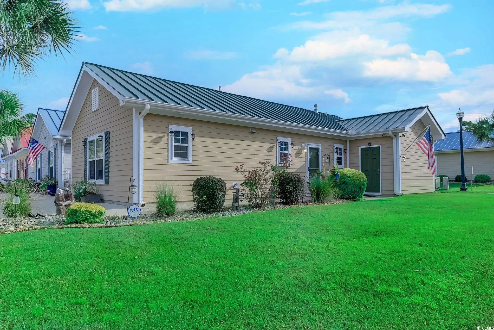 Photo of Listing #2521098