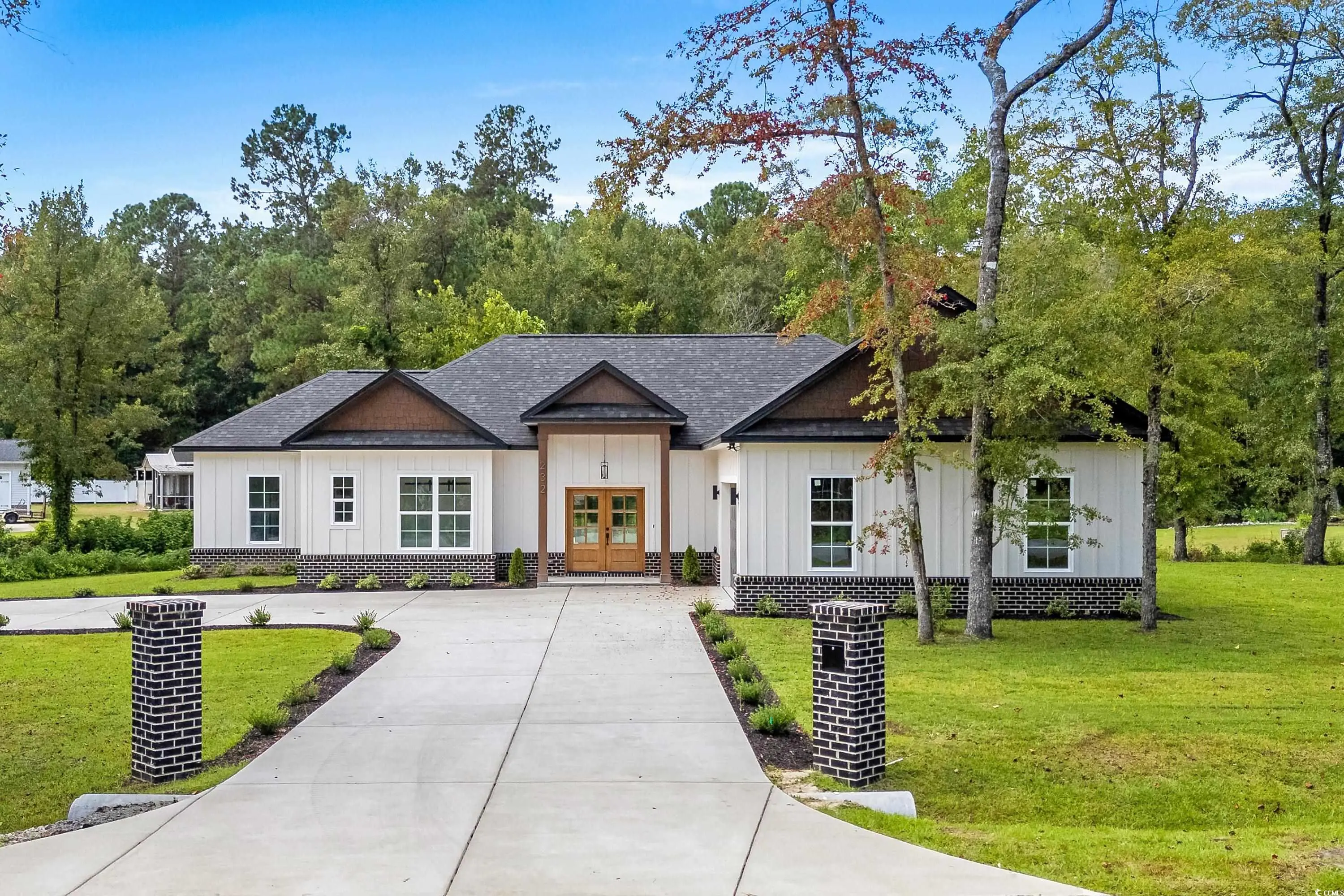 Photo of Listing #2521372