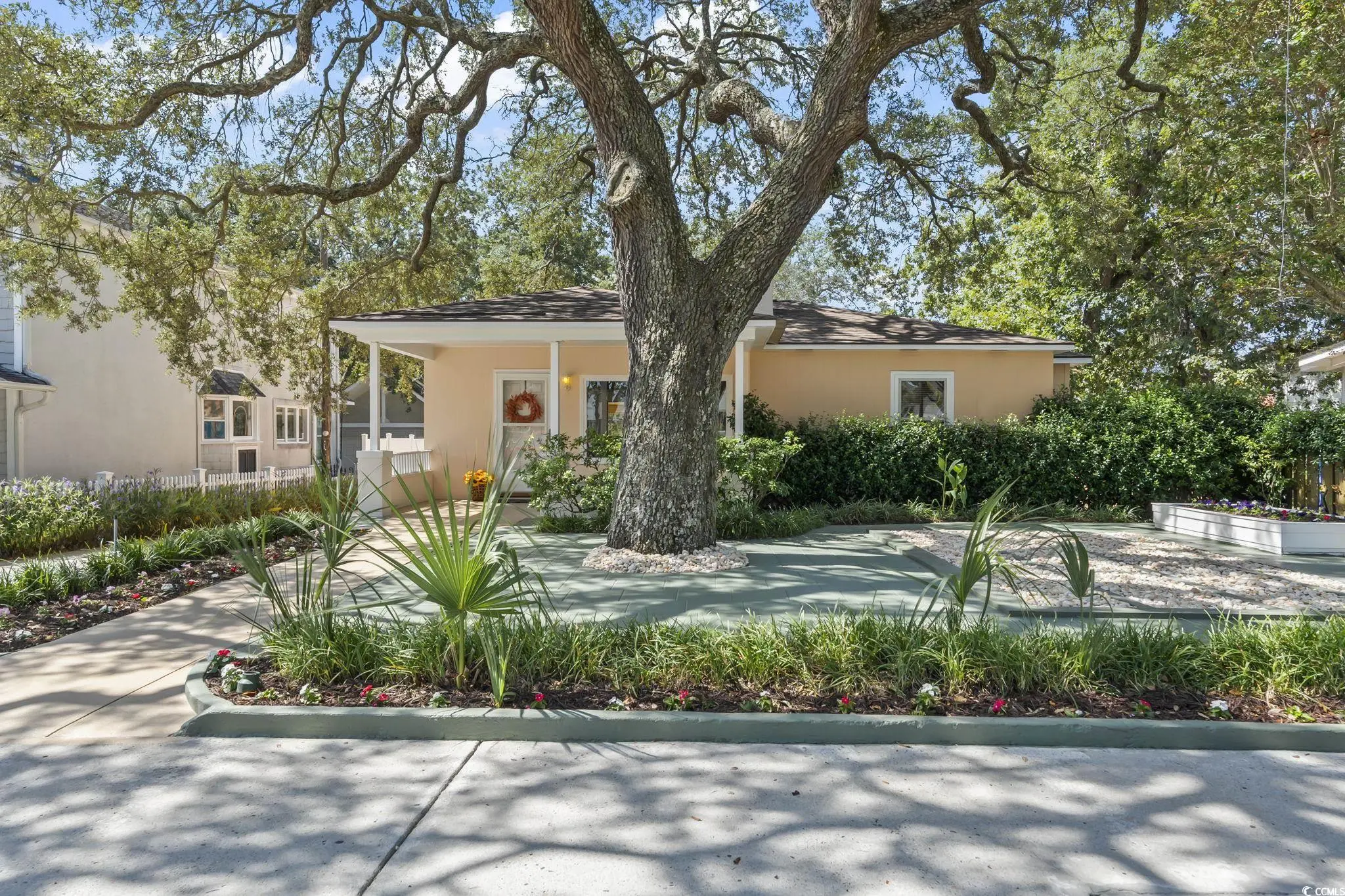 Photo of Listing #2523487