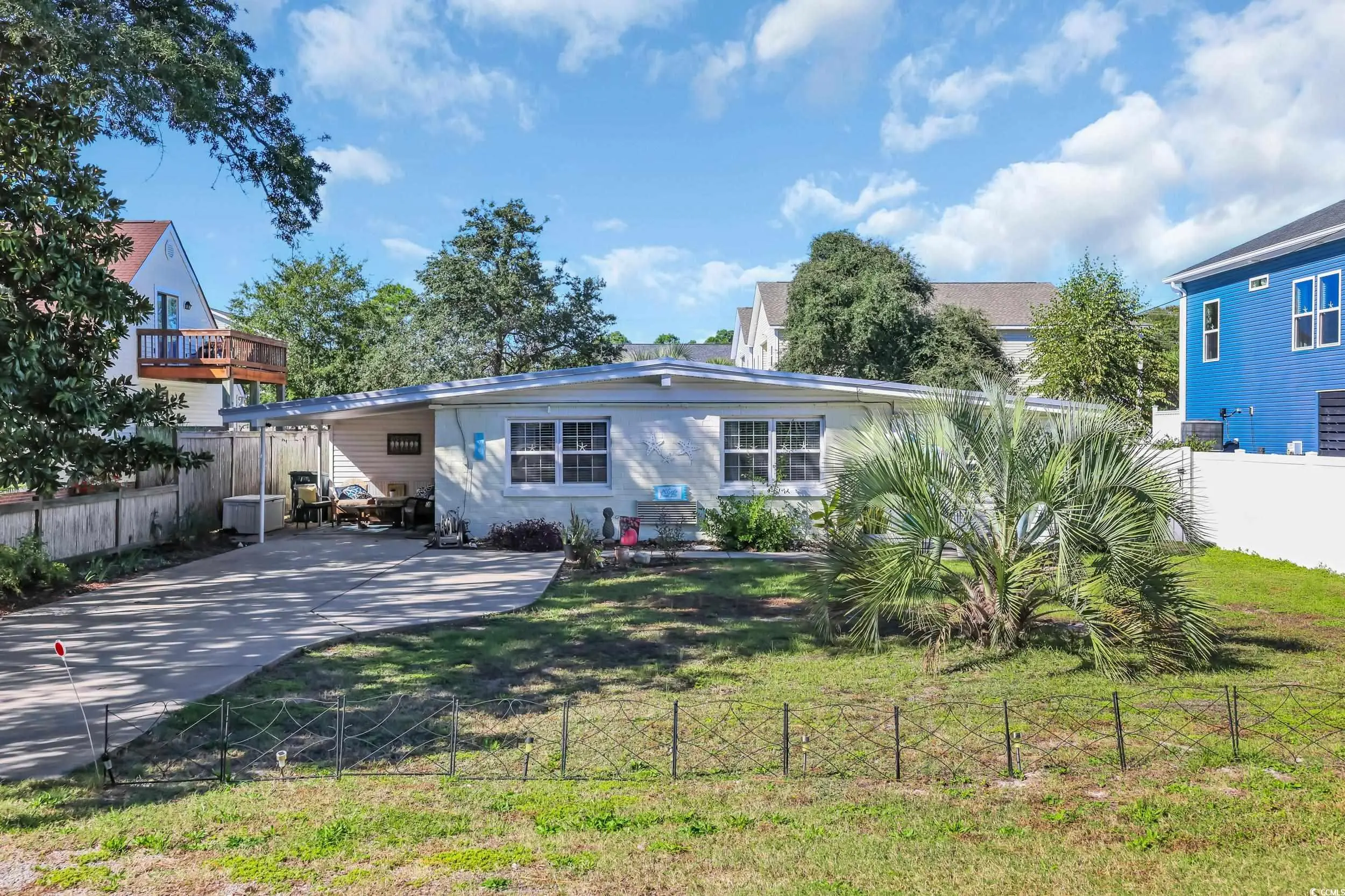 Photo of Listing #2525545